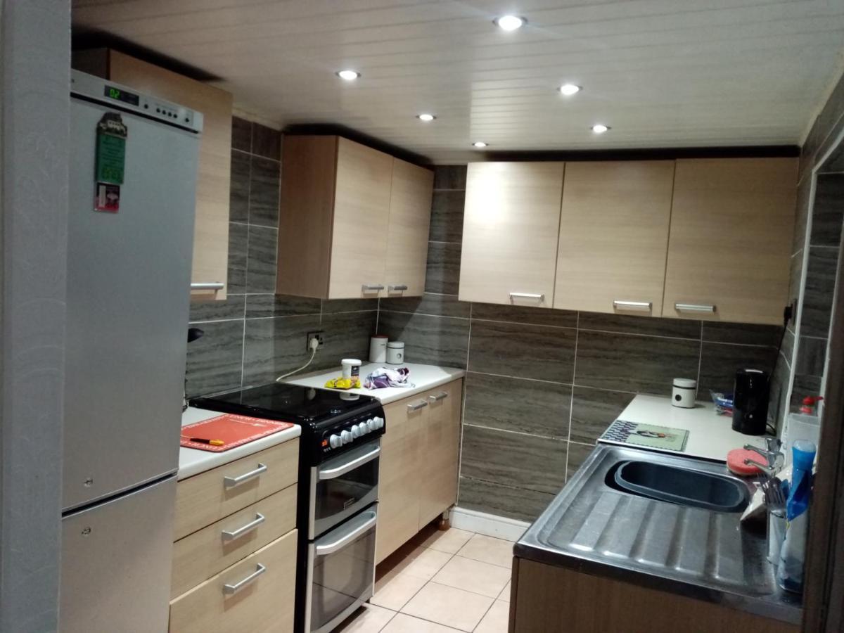 East Belfast Rooms Available Long Or Short Term Accommodation מראה חיצוני תמונה